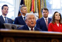 Trump presenta i Mondiali in un’America sempre più spaccata