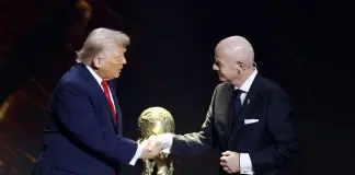 A Donald Trump il premio Fifa per la pace: “Oggi il mondo è più sicuro”