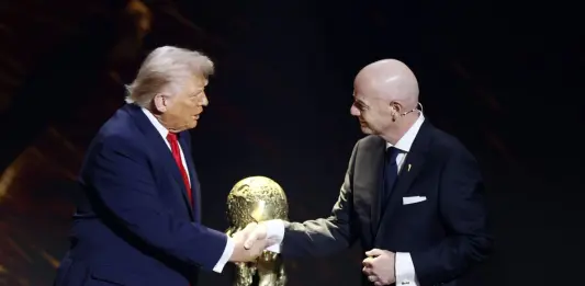 A Donald Trump il premio Fifa per la pace: “Oggi il mondo è più sicuro”