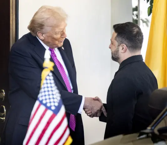 Vertice Trump-Zelensky in Florida, il tycoon: “Negoziato complesso, non ci sono scadenze”