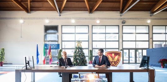 Il ministro Piantedosi e il capo della Polizia Pisani incontrano i Reparti Mobili