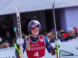 Lindsey Vonn vince la discesa di St. Moritz a 41 anni, quarto posto per Goggia