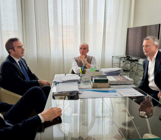 Occhiuto incontra l’amministratore delegato di Ita Eberhart: “Possibile una nuova scuola di piloti a Crotone”