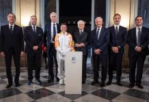 Milano-Cortina 2026, la fiamma olimpica atterra a Fiumicino. Al Quirinale Paolini la consegna a Mattarella / Video
