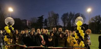 Brugnaro al taglio del nastro del nuovo impianto sportivo Villaggio Laguna
