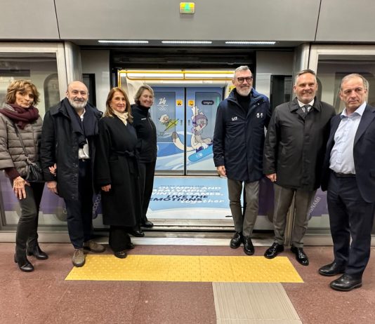 Milano-Cortina, Metro 5: inaugurato il treno brandizzato per le Olimpiadi