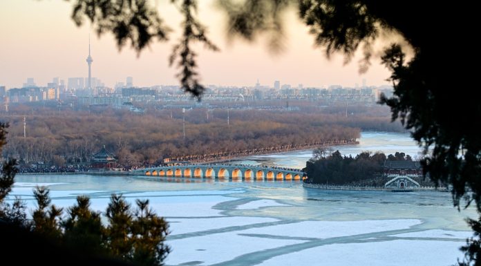 Cina: il fascino invernale del Ponte dei diciassette archi di Pechino (3)