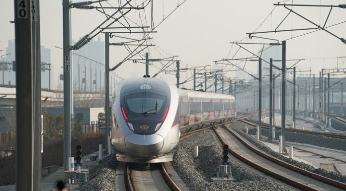 Cina: operativa nuova linea ferroviaria ad alta velocità Xi’an-Yan’an (1)