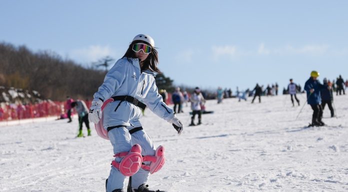 Cina: boom degli sport invernali nello Zhejiang (1)
