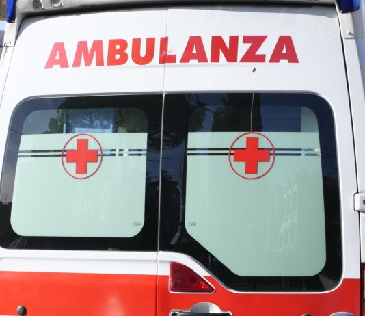 Una donna accoltellata a Catania, è in gravi condizioni