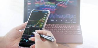 E’ sempre più difficile per i giovani raggiungere l’indipendenza economica in Italia budget notebook