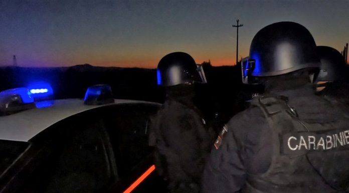 Camorra, sei arresti per estorsioni nel casertano