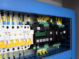 Interruttori industriali: tipologie, applicazioni e migliori marche cremagliera