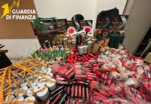 Sequestrate 2,8 tonnellate di fuochi d’artificio in provincia di Brescia
