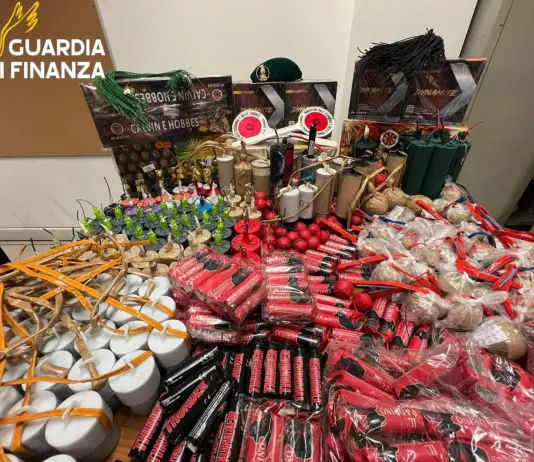 Sequestrate 2,8 tonnellate di fuochi d’artificio in provincia di Brescia