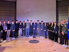 Visita al Parlamento Europeo per i 14 studenti liguri vincitori della Hackathon to Bruxelles