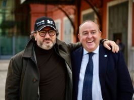 Al Petruzzelli di Bari il Capodanno della beneficenza con lo spettacolo “Mi ritorni in mente”