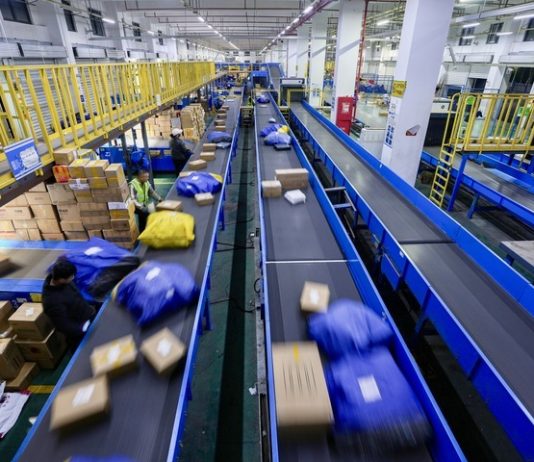 Cina: settore della logistica continua espansione a novembre