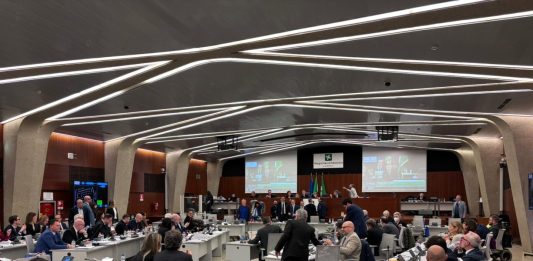 Regione, approvata la legge di bilancio da 34 miliardi