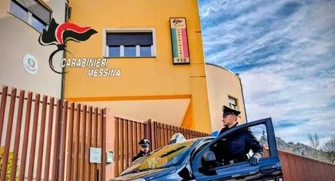 Estorce denaro a un allevatore, 54enne arrestato nel Messinese