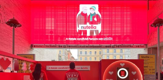 Nutella, un’installazione a Roma Termini celebra il ritrovarsi con le persone care