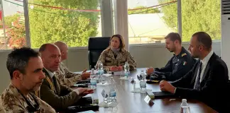 Rauti a Natale con i militari italiani in Gibuti “Grazie ragazzi”