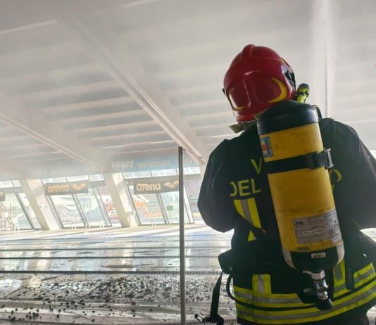 Piemonte, incendio nella piscina comunale di Susa