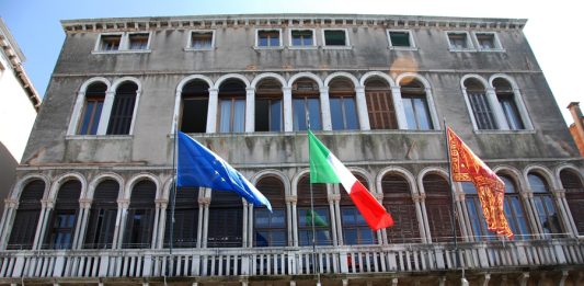 Fondo di solidarietà, aperto il bando per la concessione di contributi alle associazioni