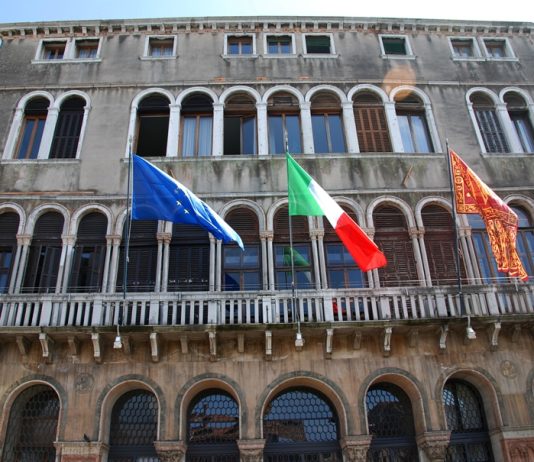 Fondo di solidarietà, aperto il bando per la concessione di contributi alle associazioni