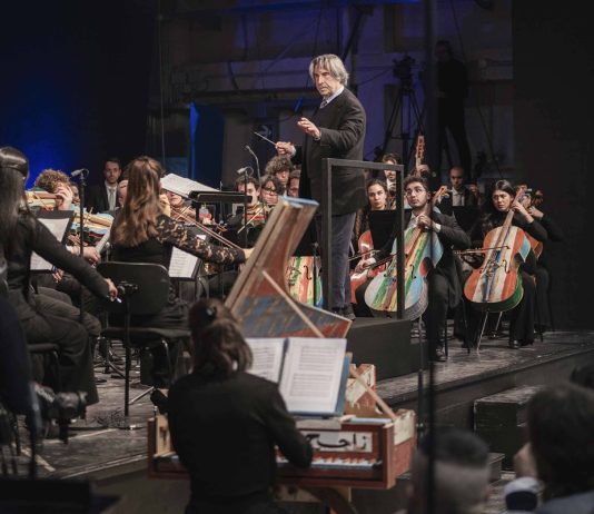 Il maestro Riccardo Muti dirige i Cherubini nel carcere di Opera / Foto