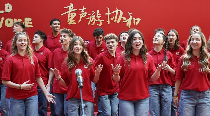 Cina: Pechino, esibizione del coro USA di voci bianche One Voice (1)
