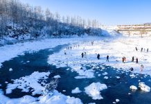 Cina: Mongolia Interna, turismo invernale sul fiume Halha ad Arxan (3)