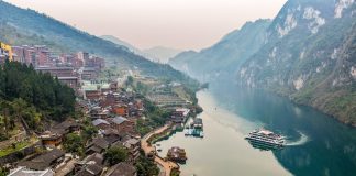 Cina: turismo in crescita nel complesso turistico di Gongtan (1)