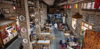 Cina: bevande e cultura locale nelle 18 caffetterie di Ding’an (3)