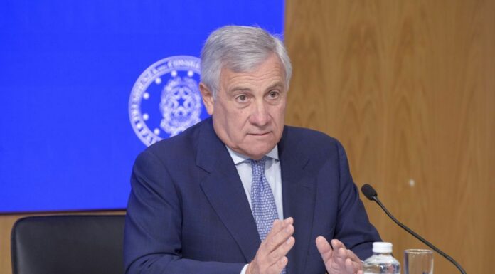 Venezuela, Tajani “Grande attenzione, finora per italiani situazione tranquilla”