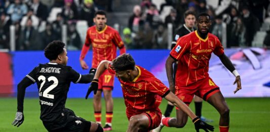 La Juve spreca, David sbaglia il rigore: 1-1 con il Lecce