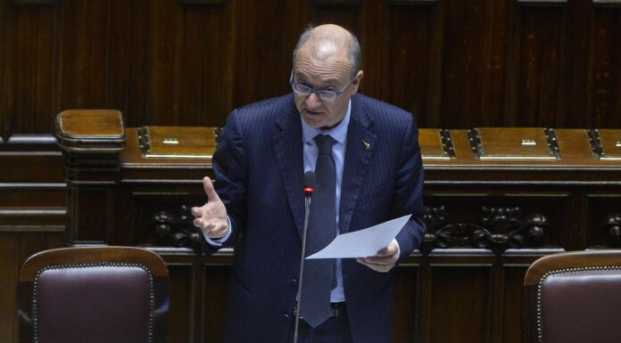 Strage Crans-Montana, il 7 gennaio un minuto di silenzio in tutte le scuole