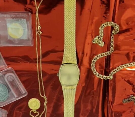 Truffe agli anziani in varie province, sette arresti a Napoli