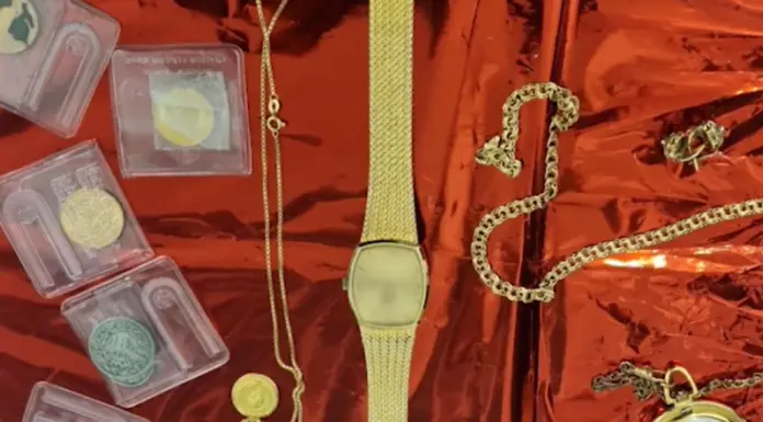 Truffe agli anziani in varie province, sette arresti a Napoli