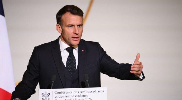 Mercosur, Macron “Accordo obsoleto, la Francia voterà contro”