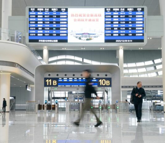 Treni passeggeri, in Cina nel 2025 hanno fatto 4,5 mld di viaggi