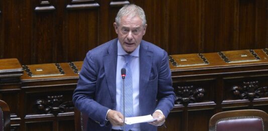 Iran, Urso “Siamo preoccupati per la conseguenza della guerra sui costi dell’energia”