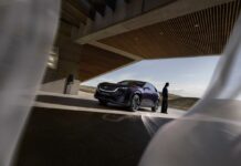 La nuova mazda CX-6e svelata al Salone di Bruxelles