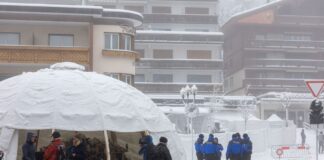 La vicesindaca di Crans Montana “Chiediamo scusa per le mancanze sui controlli”