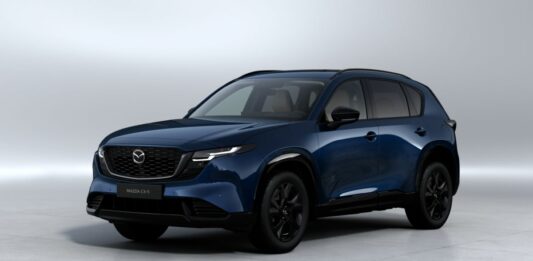 Il Navy Blue entra nella gamma colori Mazda e debutta con la nuova CX-5
