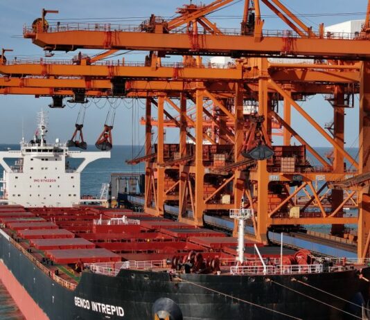 Cina, commercio estero in aumento del 3,8% nel 2025