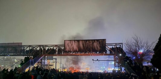 Iran, riaperto lo spazio aereo dopo chiusura temporanea