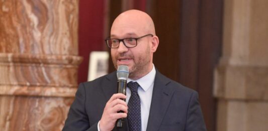 Fontana “Ogni minore sottratto alla mafia è vittoria dello stato di diritto”