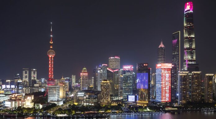 Cina, i consumi di elettricità superano i 10 trilioni di kwh nel 2025