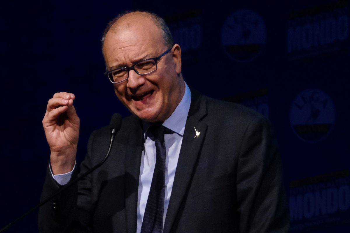 geronimo it domani-taglio-del-nastro-della-nuova-anagrafe-di-corpol-in-piazza-bizzocchi-4-A56256 009